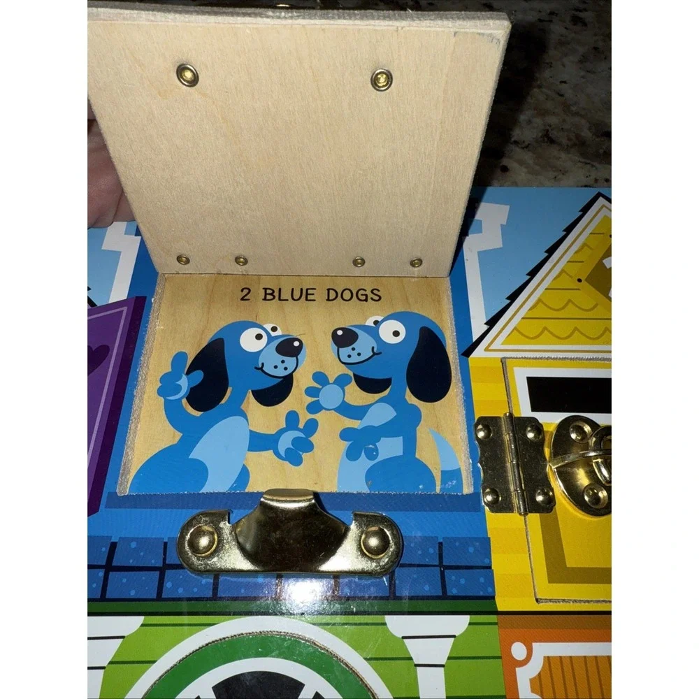 Melissa and Doug Latches Board‎ very cool learning toy by Melissa and Doug